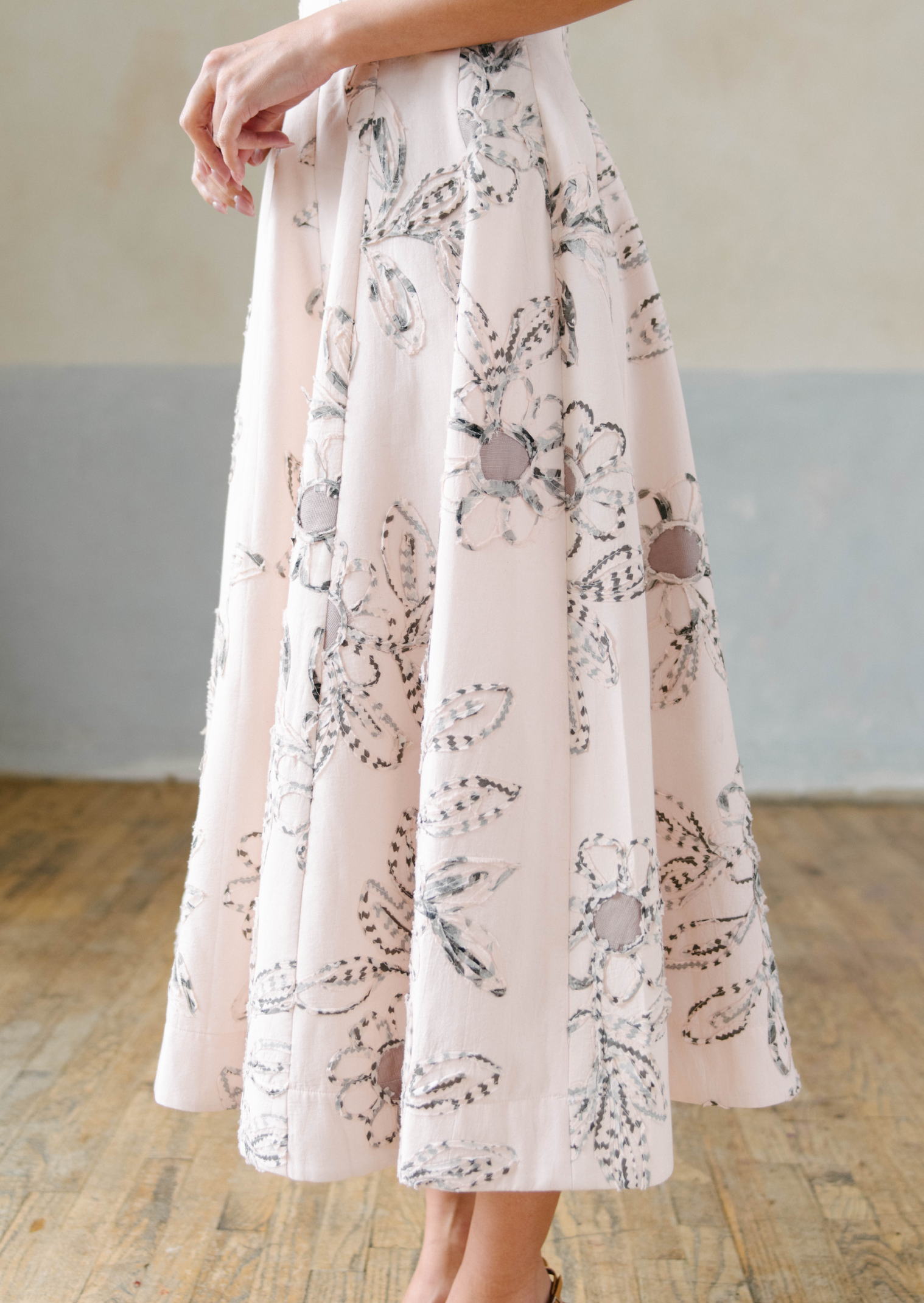 SUNSHINE DRESS WHITE